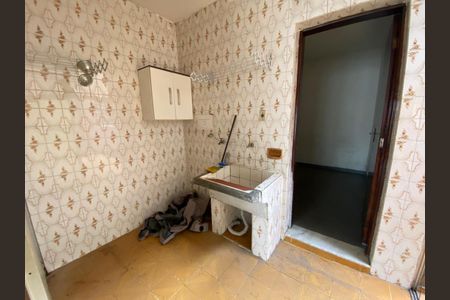 Casa à venda com 115m², 5 quartos e 1 vagaLavanderia