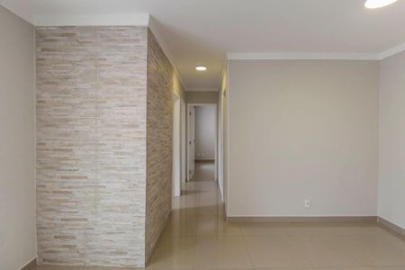 Apartamento à venda com 3 quartos, 68m² em Vila Ivone, São Paulo