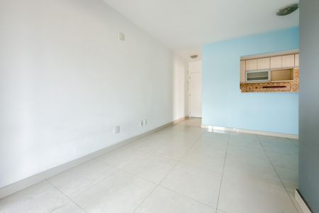 Apartamento à venda com 100m², 2 quartos e 1 vagaSala