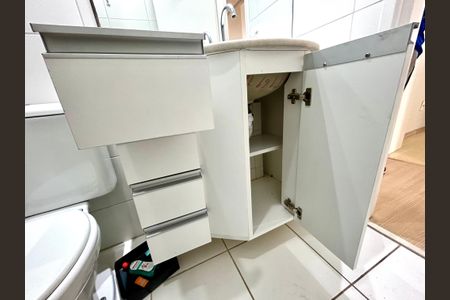 Apartamento para alugar com 55m², 2 quartos e 1 vaga Apartamento para alugar com 55m², 2 quartos e 1 vagaBanheiro 1