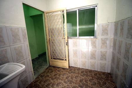 Casa para alugar com 38m², 1 quarto e sem vagaÁrea de Serviço