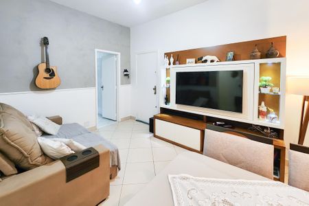Apartamento à venda com 73m², 2 quartos e 1 vaga Apartamento à venda com 73m², 2 quartos e 1 vagaSala