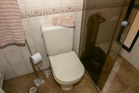 Apartamento à venda com 112m², 3 quartos e 2 vagasBanheiro da Suíte 2 e 3