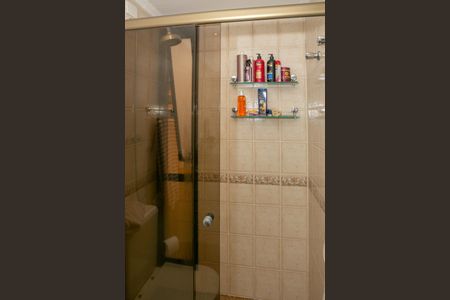 Apartamento à venda com 112m², 3 quartos e 2 vagasBanheiro da Suíte 2 e 3