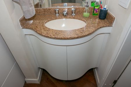 Apartamento à venda com 112m², 3 quartos e 2 vagasBanheiro da Suíte 2 e 3