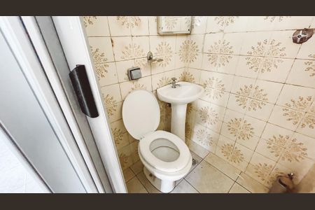 Casa à venda com 468m², 2 quartos e 4 vagasBanheiro