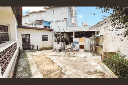 Casa à venda com 468m², 2 quartos e 4 vagasQuintal