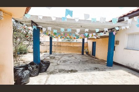 Casa à venda com 468m², 2 quartos e 4 vagasGaragem