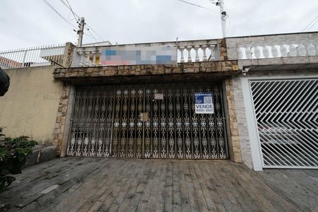 Casa à venda com 146m², 3 quartos e 2 vagasFachada