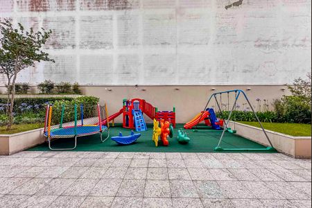 Apartamento à venda com 132m², 3 quartos e 3 vagasÁrea comum - Playground