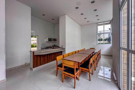 Apartamento à venda com 132m², 3 quartos e 3 vagasÁrea comum - Salão de festas