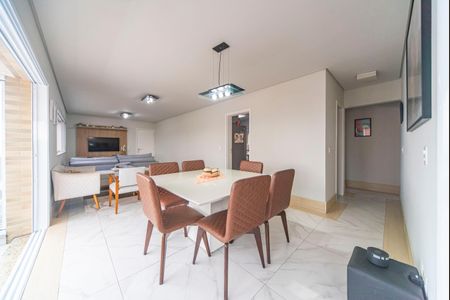 Apartamento à venda com 132m², 3 quartos e 3 vagasSala