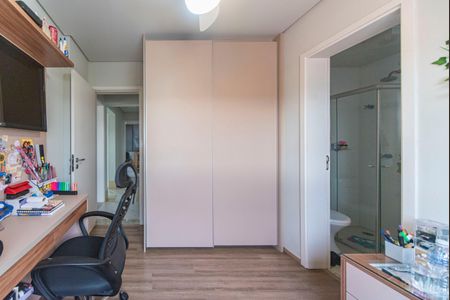 Apartamento à venda com 132m², 3 quartos e 3 vagasQuarto 2