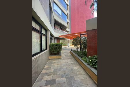 Apartamento à venda com 155m², 4 quartos e 3 vagas