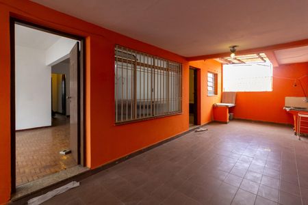 Casa para alugar com 338m², 3 quartos e 3 vagasQuintal