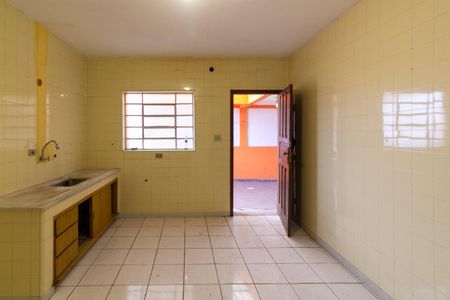 Casa para alugar com 338m², 3 quartos e 3 vagasCozinha 