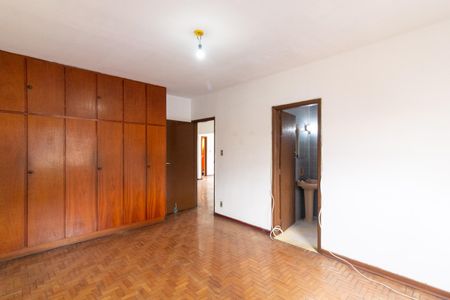 Casa para alugar com 338m², 3 quartos e 3 vagasQuarto 3 - Suíte 