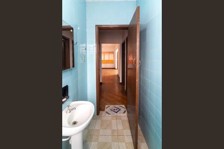 Casa para alugar com 338m², 3 quartos e 3 vagasBanheiro Social