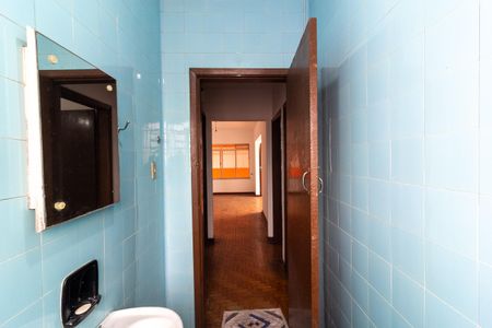 Casa para alugar com 338m², 3 quartos e 3 vagasBanheiro Social