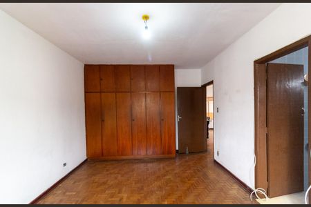 Casa para alugar com 338m², 3 quartos e 3 vagasQuarto 3 - Suíte 