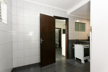 Casa à venda com 250m², 6 quartos e 2 vagasCasa 1 - Cozinha
