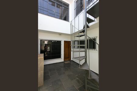 Casa à venda com 250m², 6 quartos e 2 vagasQuintal