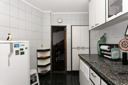 Casa à venda com 250m², 6 quartos e 2 vagasCasa 2 - Cozinha