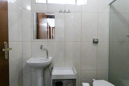 Casa à venda com 250m², 6 quartos e 2 vagasCasa 1 - Banheiro