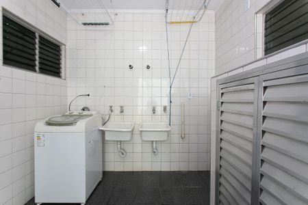 Casa à venda com 250m², 6 quartos e 2 vagasÁrea de Serviço