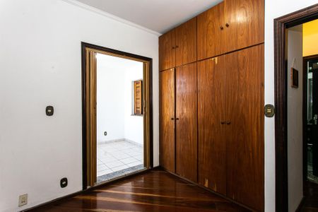 Casa à venda com 250m², 6 quartos e 2 vagasCasa 2 - Quarto 2