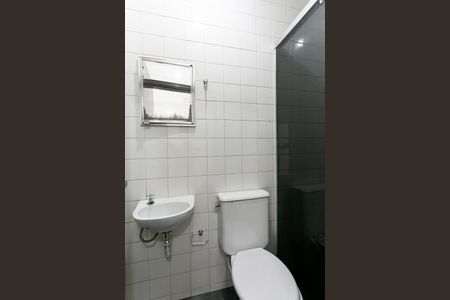 Casa à venda com 250m², 6 quartos e 2 vagasBanheiro de Serviço