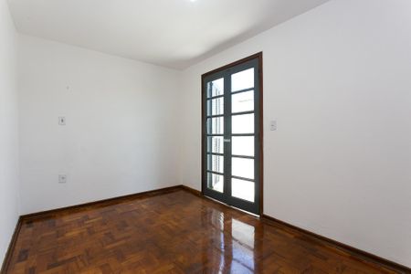 Casa à venda com 250m², 6 quartos e 2 vagasCasa 1 - Quarto 3