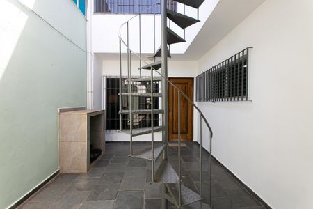 Casa à venda com 250m², 6 quartos e 2 vagasQuintal