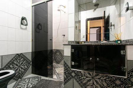 Casa à venda com 250m², 6 quartos e 2 vagasCasa 2 - Banheiro