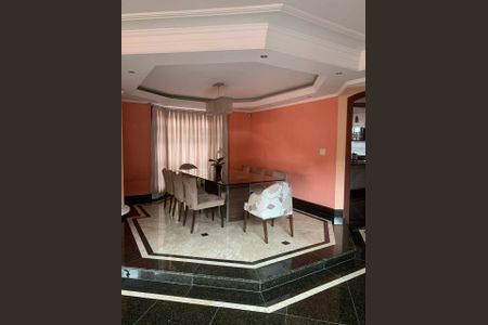 Casa à venda com 4 quartos, 1100m² em City América, São Paulo