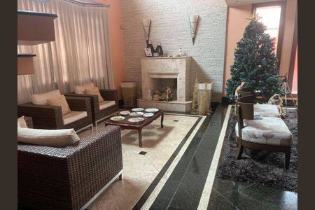 Casa à venda com 4 quartos, 1100m² em City América, São Paulo