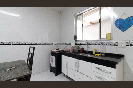 Casa à venda com 185m², 3 quartos e 2 vagas Casa à venda com 185m², 3 quartos e 2 vagasCozinha