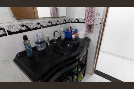 Casa à venda com 185m², 3 quartos e 2 vagas Casa à venda com 185m², 3 quartos e 2 vagasBanheiro