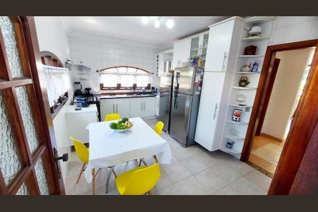 Casa de Condomínio à venda com 5 quartos, 538m² em Taquara, Rio de Janeiro