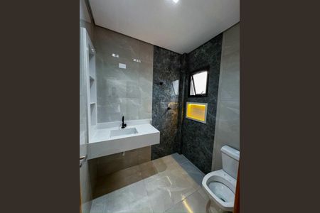 Casa à venda com 3 quartos, 197m² em Vila Carrão, São Paulo