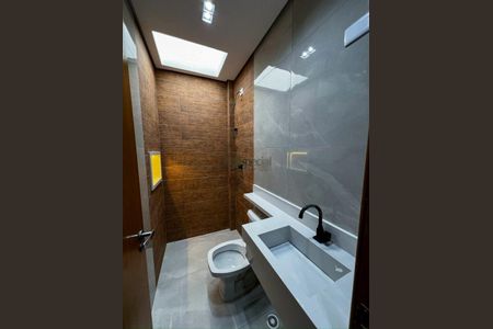 Casa à venda com 3 quartos, 197m² em Vila Carrão, São Paulo