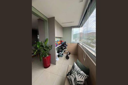 Apartamento à venda com 128m², 3 quartos e 3 vagas
