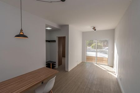 Sala de Estar/Jantar  de apartamento para alugar com 2 quartos, 58m² em Jardim das Colinas, Hortolândia