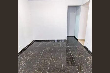 Casa à venda com 4 quartos, 242m² em Vila Invernada, São Paulo