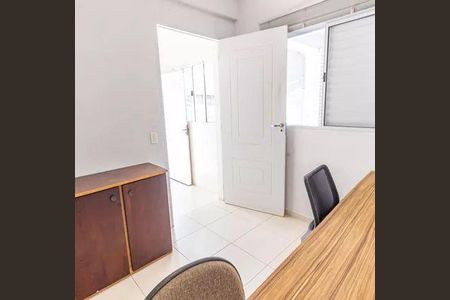 Casa à venda com 4 quartos, 242m² em Vila Invernada, São Paulo