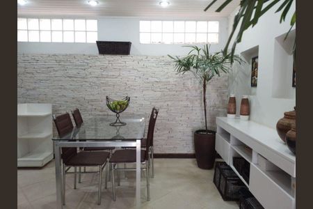 Casa à venda com 3 quartos, 240m² em Badu, Niterói