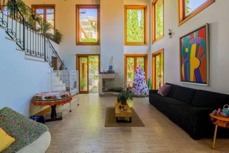 Casa à venda com 3 quartos, 471m² em Sumaré, São Paulo