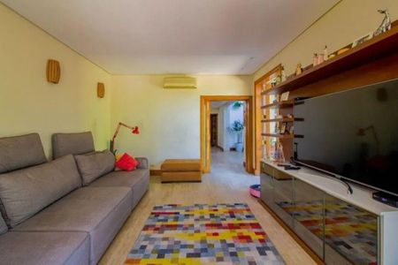 Casa à venda com 471m², 3 quartos e 4 vagas