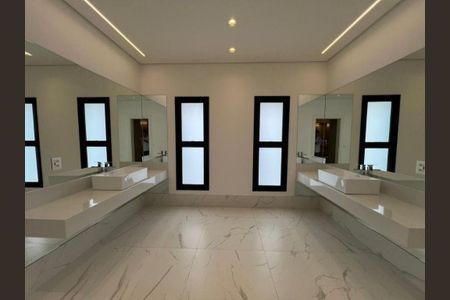 Casa à venda com 4 quartos, 550m² em Alphaville Residencial Zero, Barueri