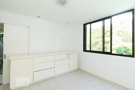 Apartamento à venda com 3 quartos, 120m² em Maceio, Niterói